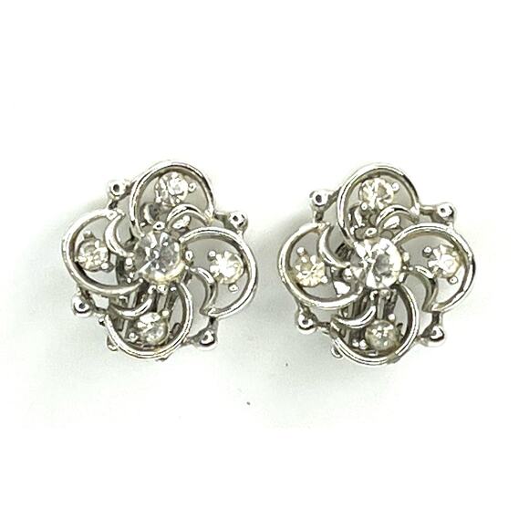 Vintage 1950s Signed Lisner Silver Crystal Rhinestone Flower CLIP ON EARRINGS 1" - Picture 4 of 5